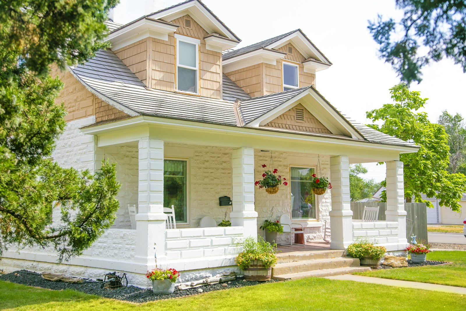 Craftsman bungalow with front porch